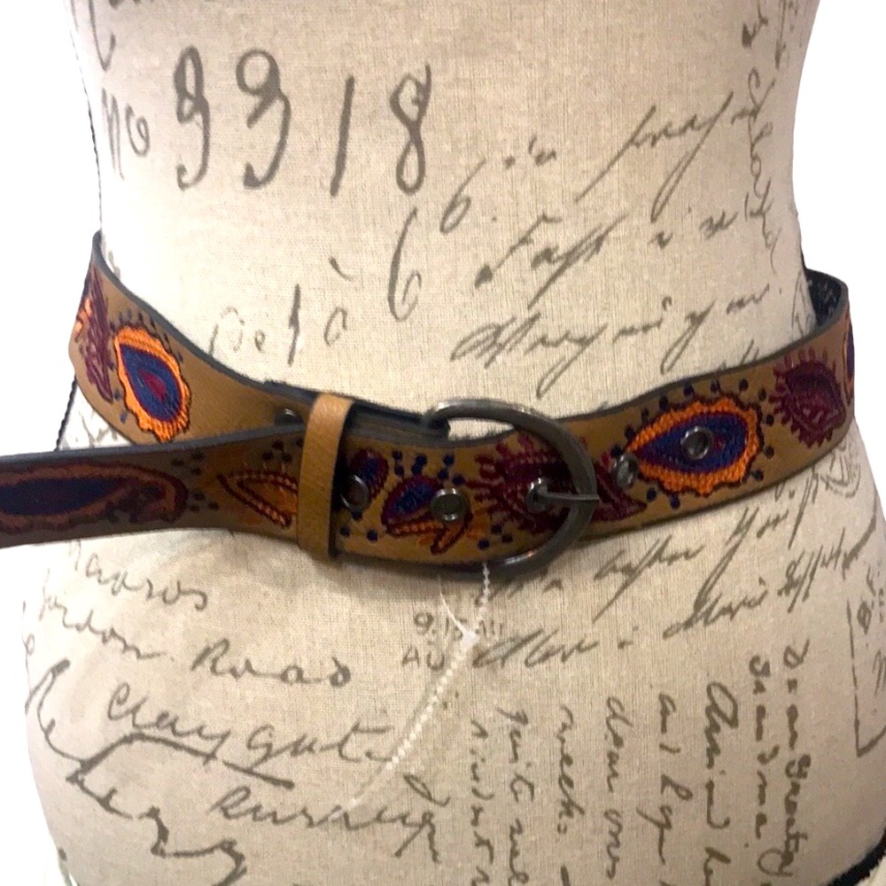 Multicolored Embroidered Paisley Belt Size 13